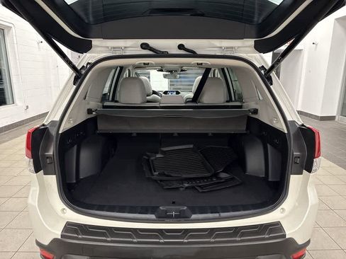 Used 2023 Subaru Forester Premium AWD/4WD image 11