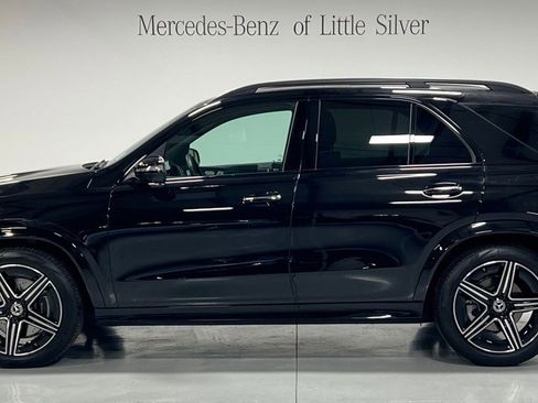 Used 2025 Mercedes-Benz GLE 450 4MATIC image 2
