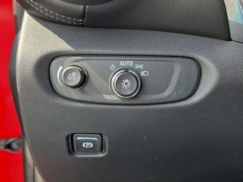 Used 2019 Chevrolet Blazer LT AWD/4WD image 26