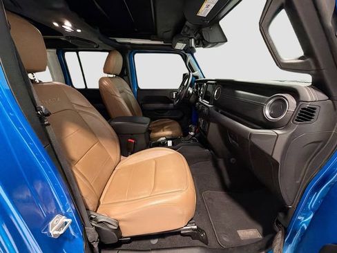 Used 2021 Jeep Wrangler Unlimited Sahara w/ Cold Weather Group AWD/4WD image 24