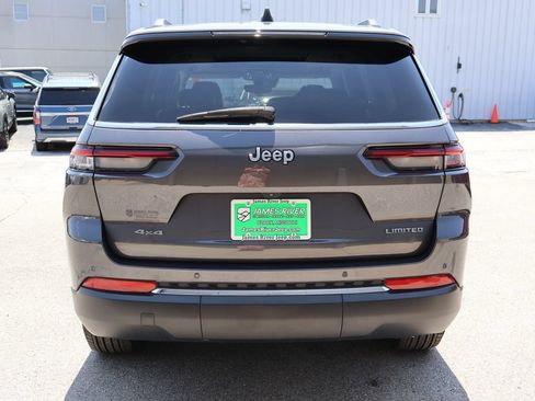 Used 2023 Jeep Grand Cherokee L Limited AWD/4WD image 4