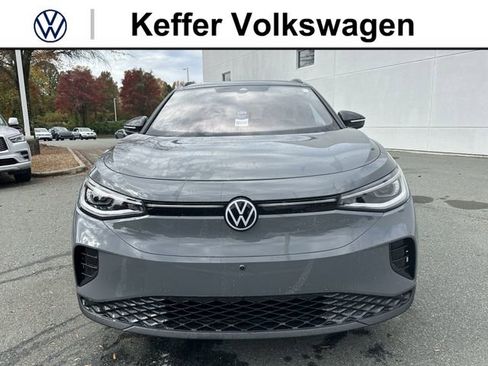 New 2025 Volkswagen ID.4 Pro S Plus AWD/4WD image 8