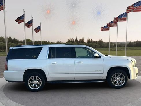 Used 2019 GMC Yukon XL Denali w/ Open Road Package AWD/4WD image 4