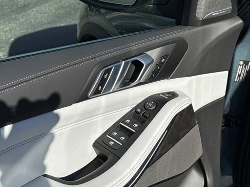 New 2026 BMW X5 xDrive40i w/ Executive Package image 22