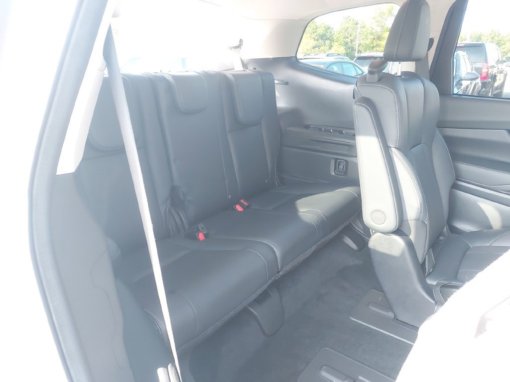 Used 2023 Subaru Ascent Limited AWD/4WD image 33