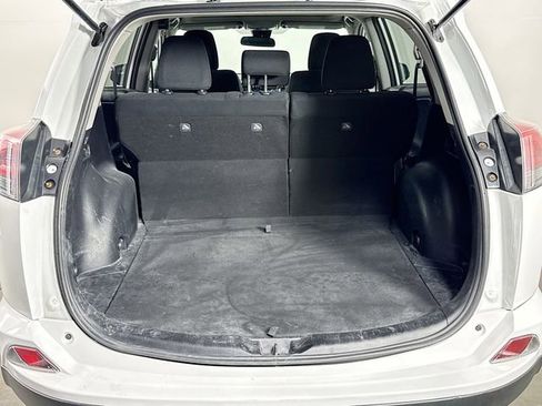 Used 2018 Toyota RAV4 XLE image 13