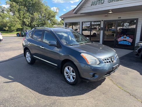 Used 2013 Nissan Rogue SV AWD/4WD image 8
