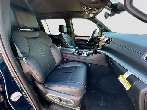 New 2026 Jeep Grand Wagoneer 4WD image 32