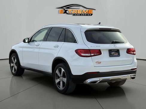 Used 2016 Mercedes-Benz GLC 300 4MATIC w/ Multimedia Package image 4