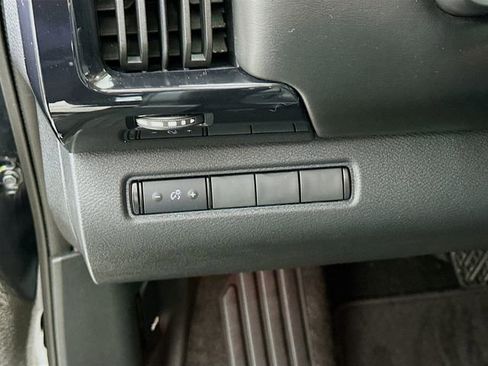 Certified 2023 Nissan Pathfinder S image 12