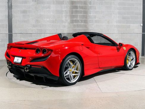 Used 2023 Ferrari F8 Tributo RWD image 3
