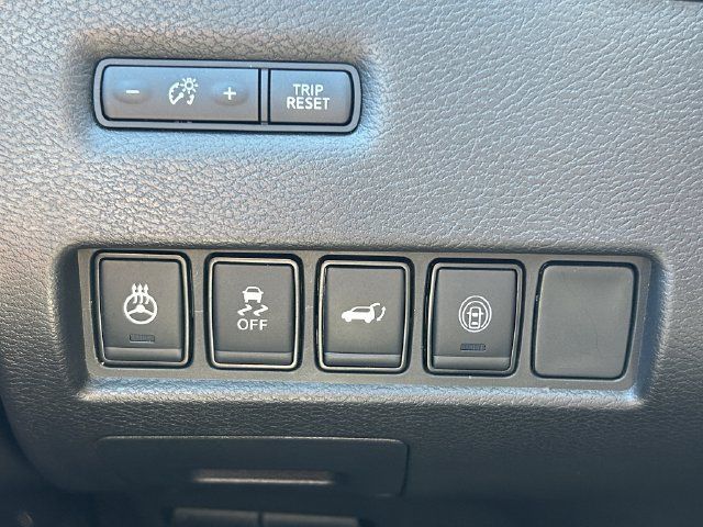 Used 2023 Nissan Murano Platinum AWD/4WD image 5