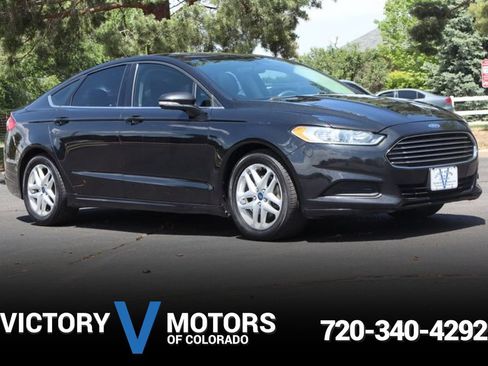 Used 2014 Ford Fusion SE FWD image 1