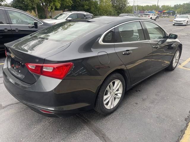 Used 2016 Chevrolet Malibu LT FWD image 4