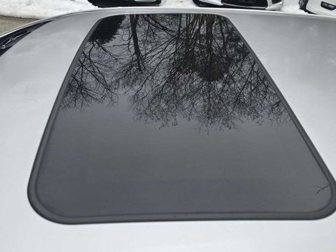 Used 2013 Toyota Camry SE FWD image 9