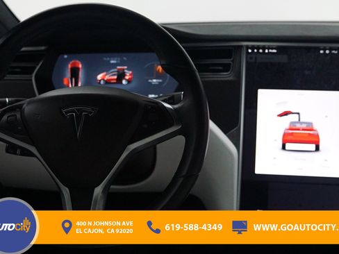 Used 2017 Tesla Model X 90D AWD/4WD image 5