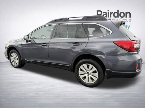Used 2017 Subaru Outback 2.5i Premium AWD/4WD image 4