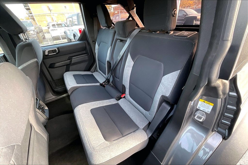 Used 2025 Ford Bronco 4-Door AWD/4WD image 25