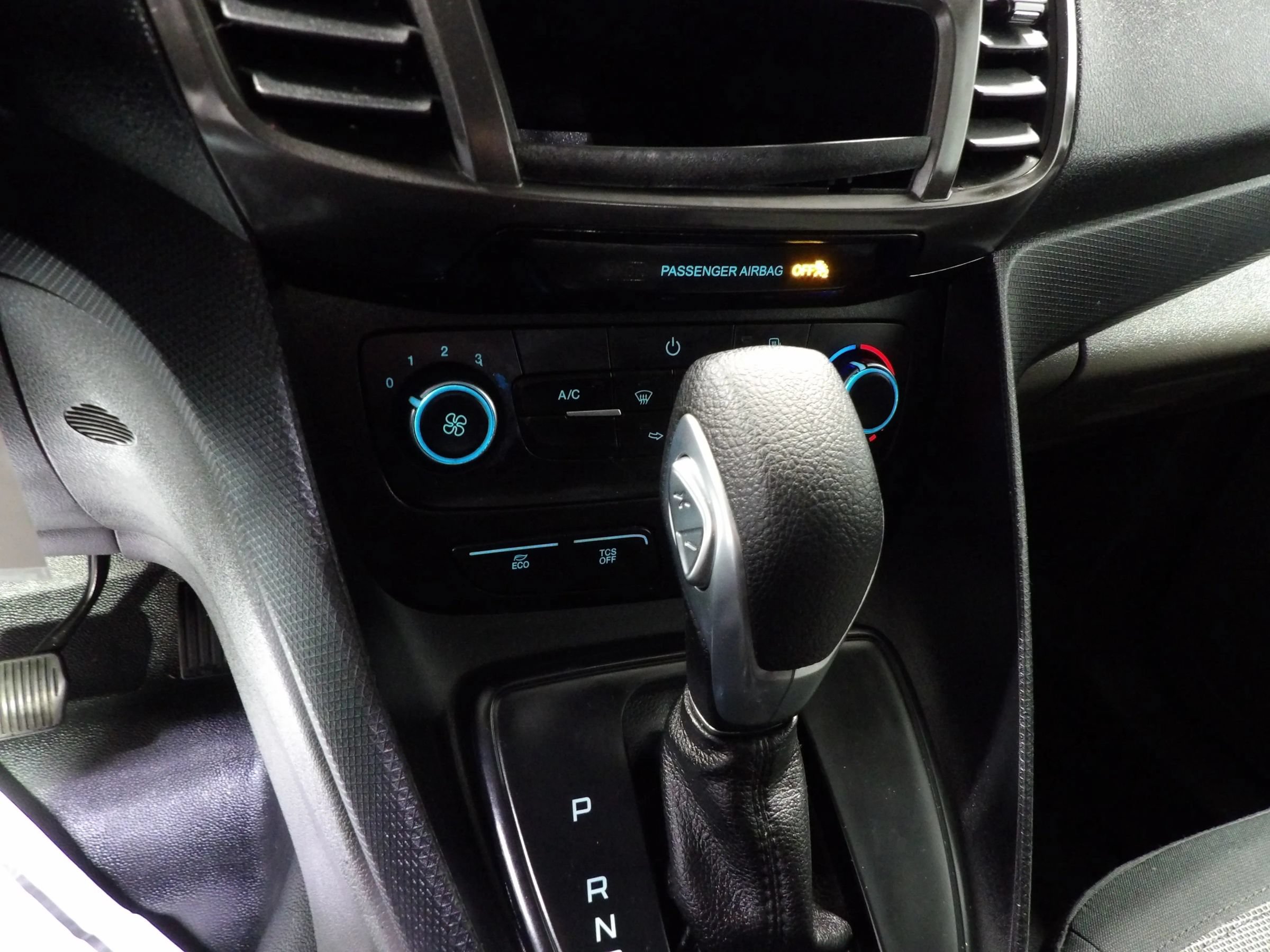 Used 2022 Ford Transit Connect XL FWD image 16