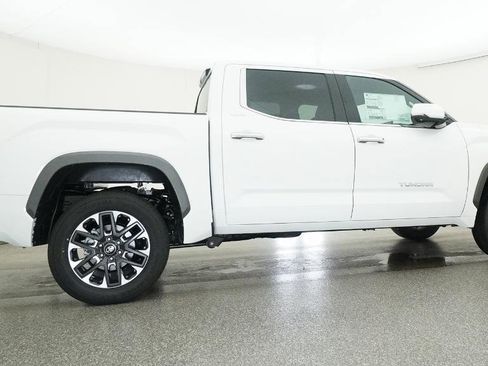 New 2026 Toyota Tundra Limited AWD/4WD image 11