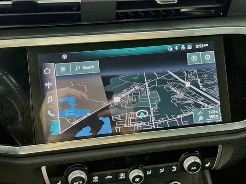 Used 2022 Audi Q3 2.0T Premium Plus image 2