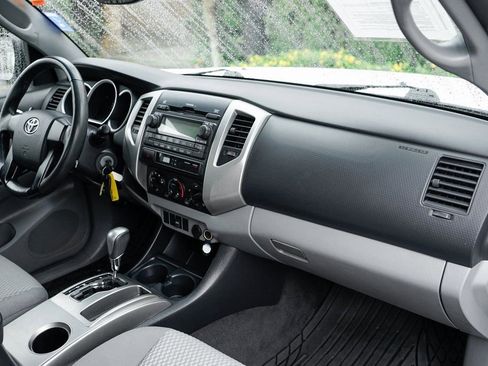 Used 2012 Toyota Tacoma 2WD Access Cab w/ SR5 Pkg image 27