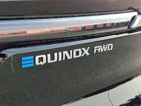 New 2026 Chevrolet Equinox EV LT image 17