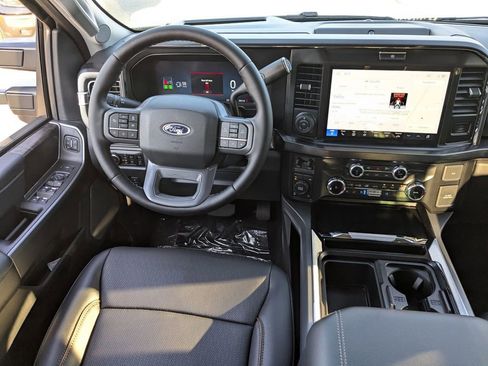 New 2025 Ford F250 Lariat w/ Lariat Ultimate Package image 17