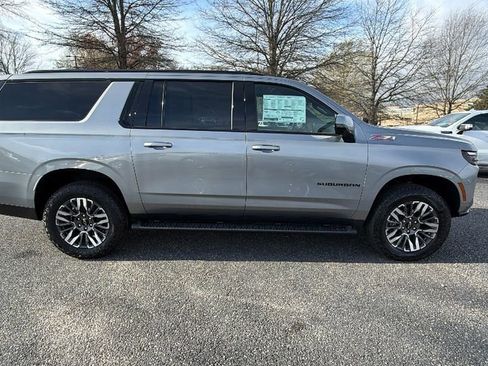 New 2026 Chevrolet Suburban Z71 w/ Comfort Package image 4