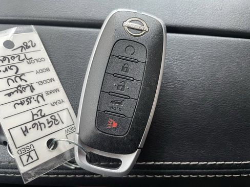 Certified 2024 Nissan Rogue SV image 18