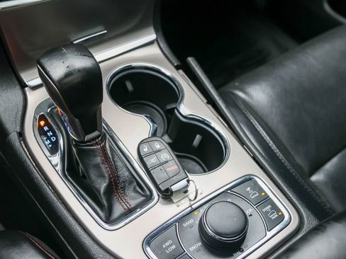 Used 2021 Jeep Grand Cherokee Trailhawk w/ Trailhawk Luxury Group image 24