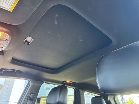 Used 2014 Jeep Grand Cherokee Limited w/ Trailer Tow Group IV image 10