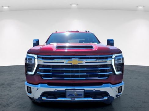 Used 2025 Chevrolet Silverado 2500 LTZ w/ LTZ Plus Package AWD/4WD image 4