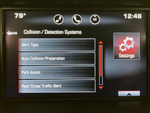 Used 2015 GMC Yukon XL Denali w/ Premium Package image 27