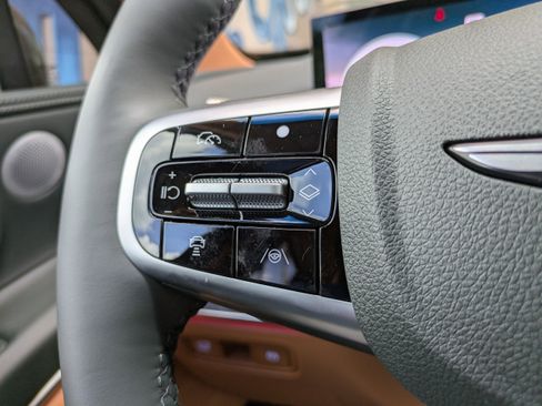 Certified 2026 Genesis GV80 2.5T Advanced image 21