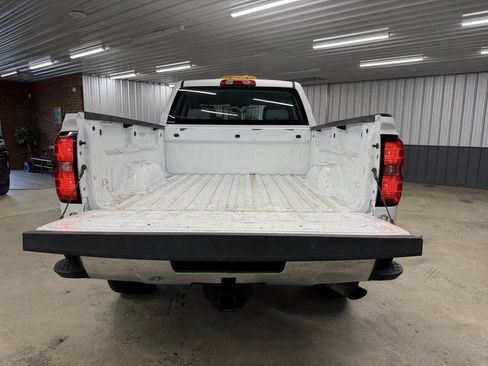 Used 2018 Chevrolet Silverado 2500 W/T image 8