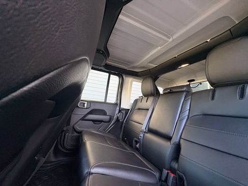 Used 2023 Jeep Wrangler Unlimited Sahara w/ Cold Weather Group AWD/4WD image 45
