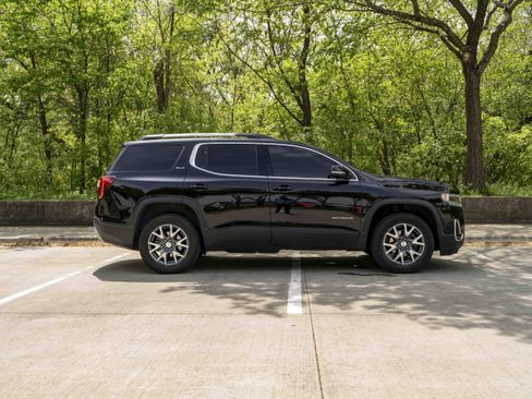 Used 2023 GMC Acadia SLT image 10