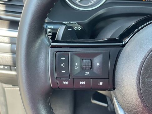 Certified 2023 Nissan Rogue SV w/ SV Premium B Package AWD/4WD image 19