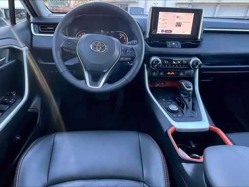 Used 2023 Toyota RAV4 Adventure image 8