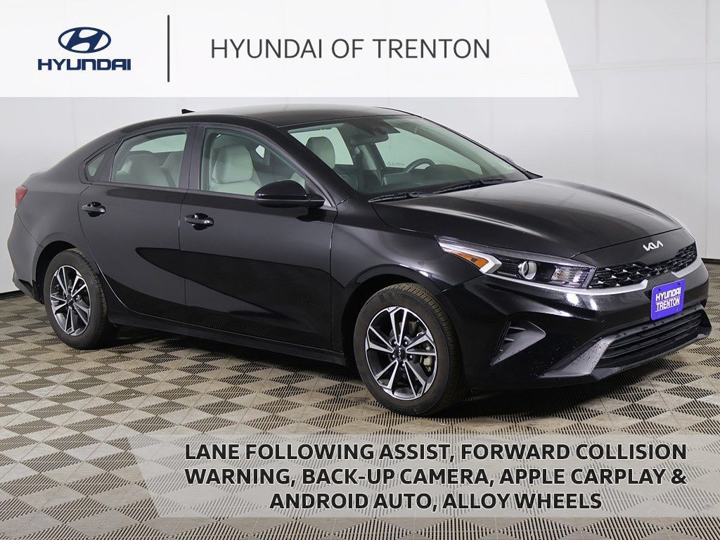 Used 2023 Kia Forte LXS FWD image 1
