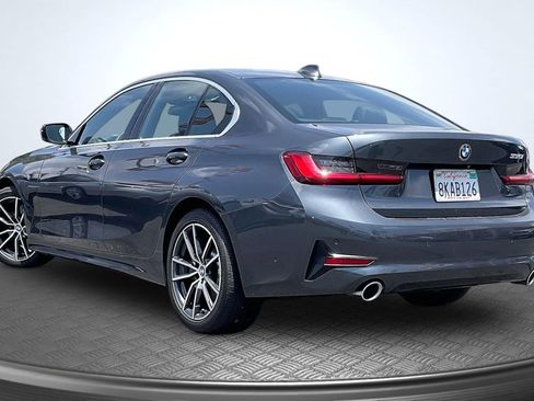 Used 2019 BMW 330i Sedan w/ Premium Package RWD image 2