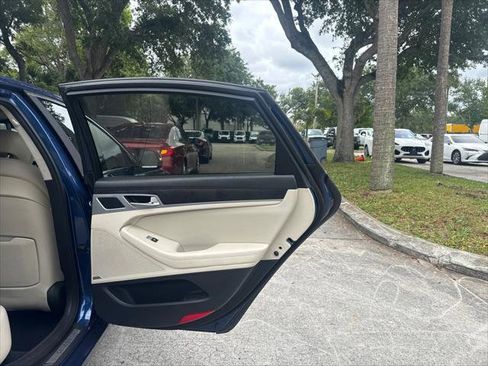 Used 2017 Genesis G80 5.0 Ultimate RWD image 18