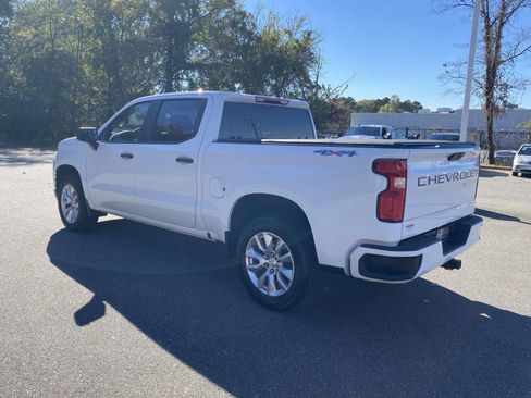Used 2022 Chevrolet Silverado 1500 Custom image 6