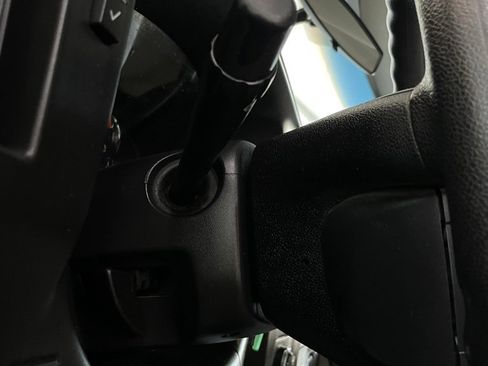 Used 2016 Chevrolet Express 3500 image 25