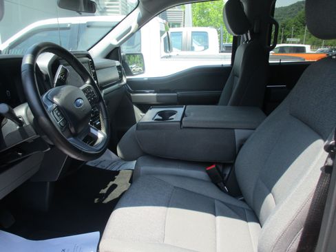 Used 2025 Ford F150 XLT w/ Equipment Group 301A Standard AWD/4WD image 15