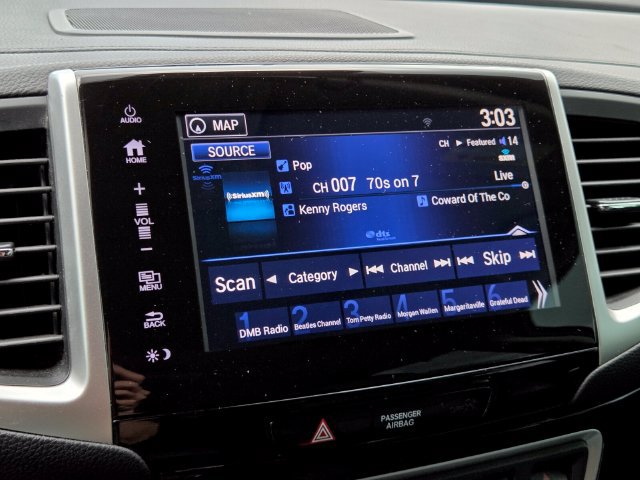 Used 2017 Honda Pilot Touring image 30