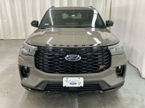 New 2026 Ford Explorer ST w/ Sun And Sound Package image 9