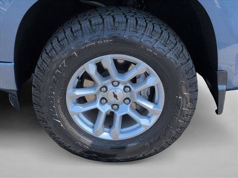 Used 2024 Chevrolet Silverado 1500 RST AWD/4WD image 30