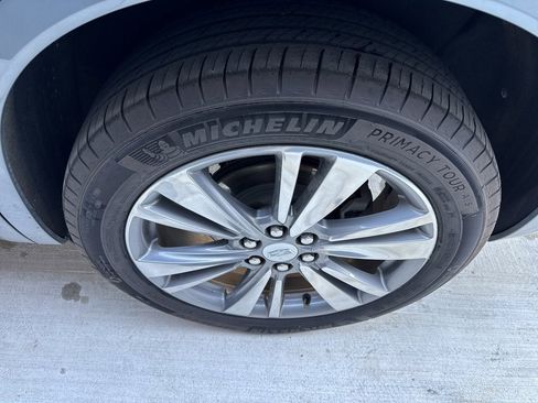 Used 2024 Cadillac XT6 Premium Luxury image 20